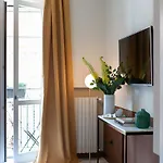 Zebra Naviglio 4* Milão