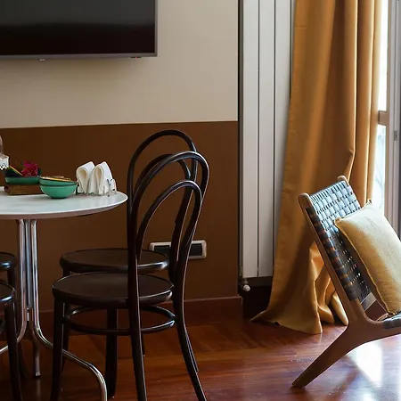 בית הארחה Zebra Naviglio 4*