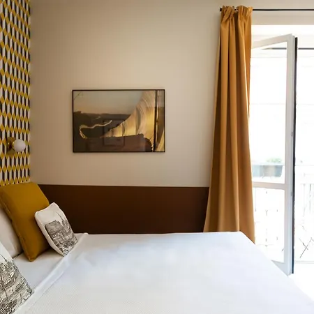 Zebra Naviglio בית הארחה 4*