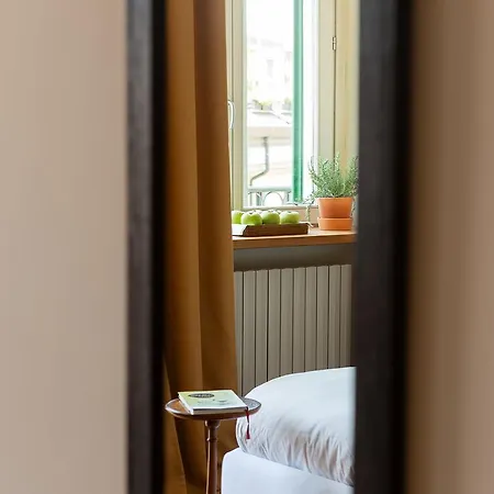 Zebra Naviglio 4* מילאנו