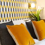 Zebra Naviglio Guest house Milan