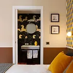 Zebra Naviglio Guest house 4*